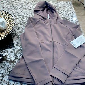 Lululemon stopover jacket size 12 brand retail$128